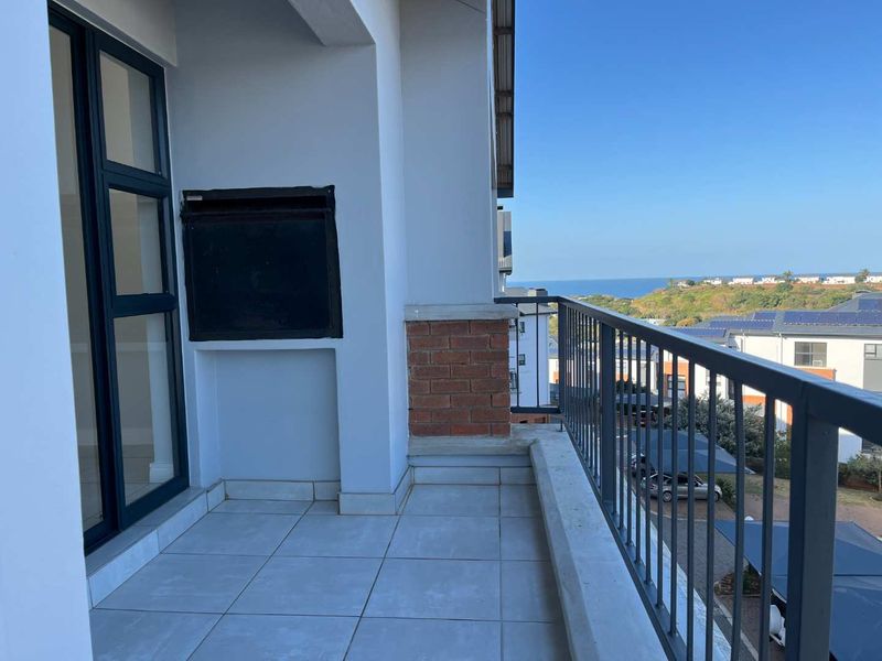 EXCLUSIVE MANDATE..Priced to Sell. Distant Seaviews , Ballito Hills Lifestyle Estate - Photo 2