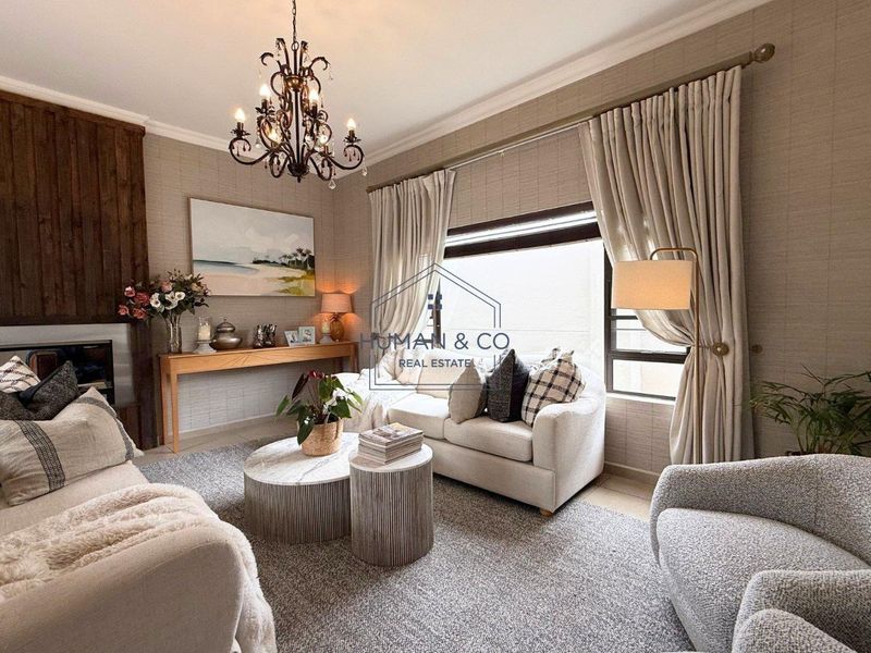 Modern 3-bedroom Home near Lagoon with outdoor swimming pool - Photo 3