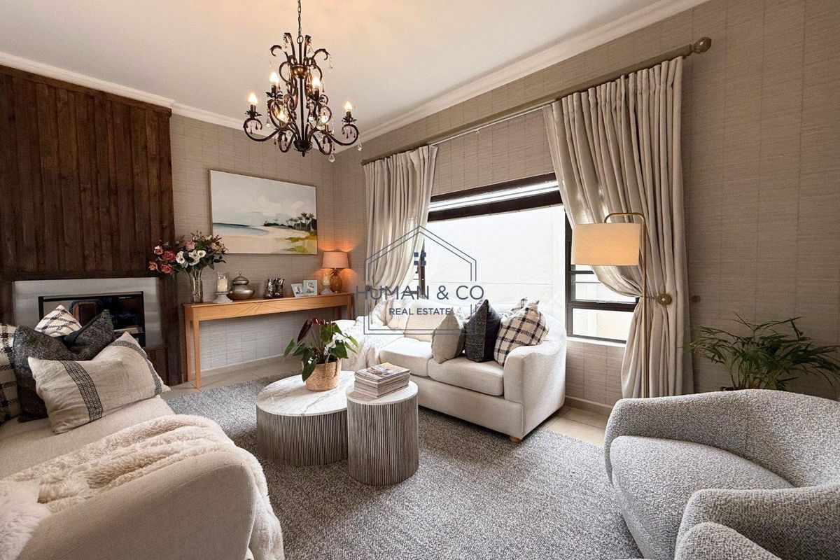 Modern 3-bedroom Home near Lagoon with outdoor swimming pool - Photo 3