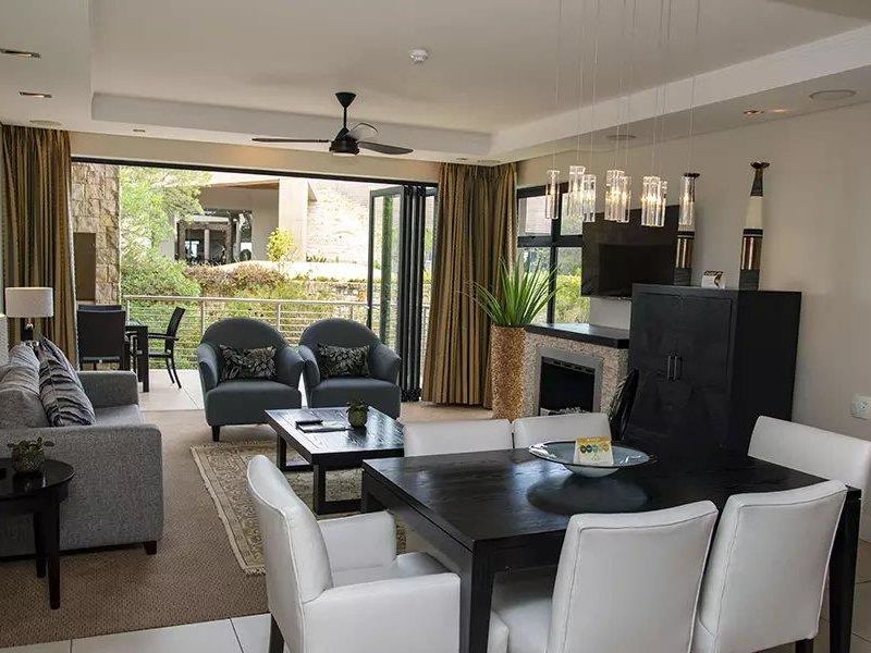 Fractional ownership for two weeks of every year, your opportunity to secure a glorious Knysna holiday or put your weeks into the pool and earn rental income - Photo 3