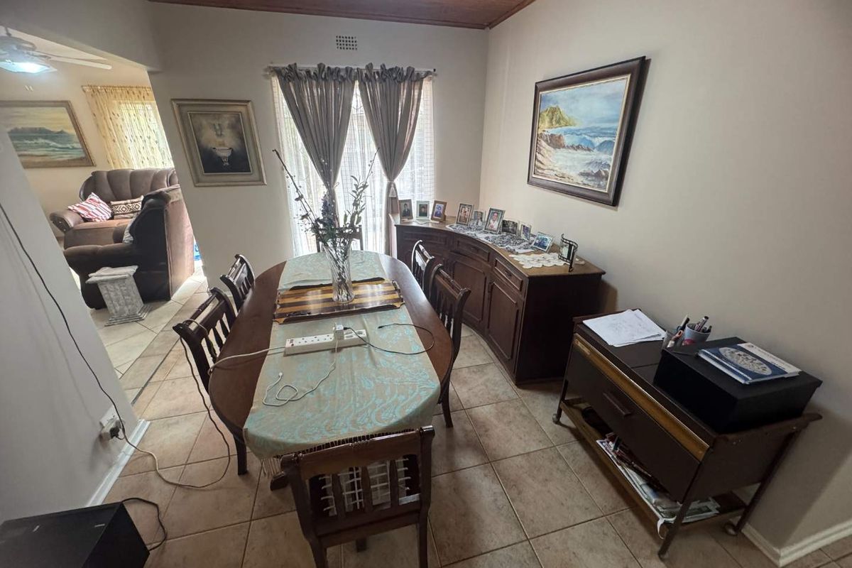 Family Home for sale - Photo 5