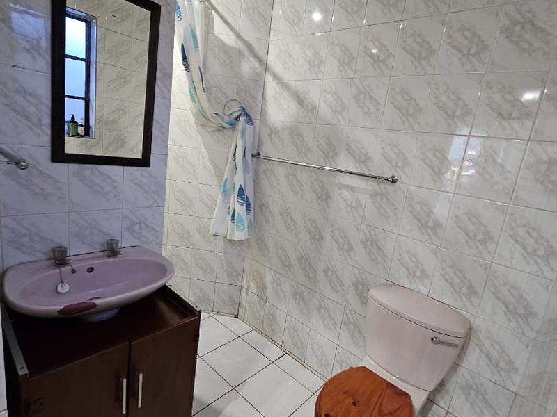 3 bedroom house in the heart of Theresapark - Photo 10