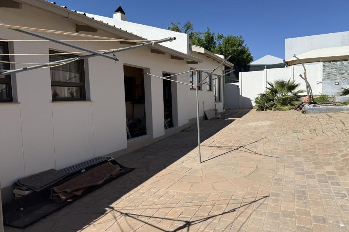 Spacious 3-Bedroom House For Sale - Photo 5