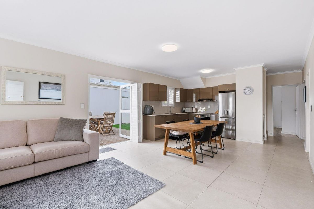 Immaculate Double-Storey Home Available To Let - Photo 5