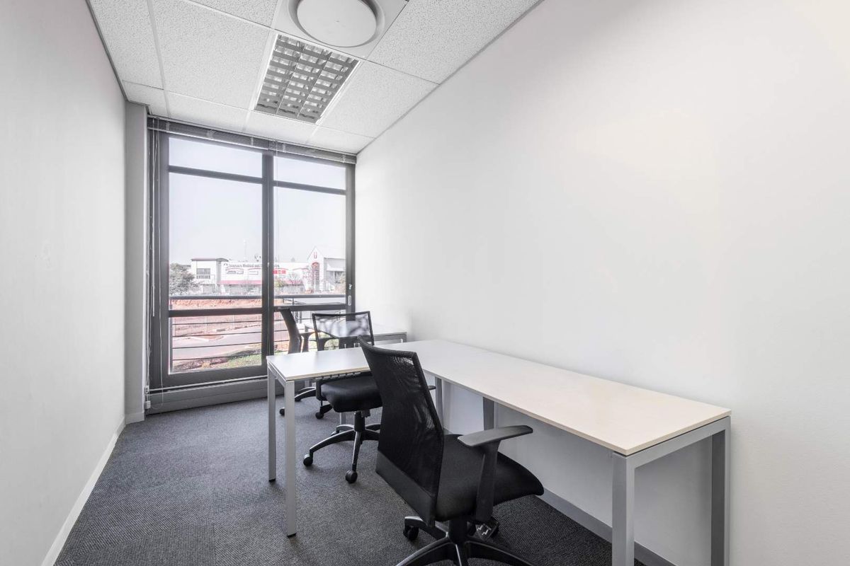Discover many ways to work your way in Regus Southdowns Ridge Office Park - Photo 4