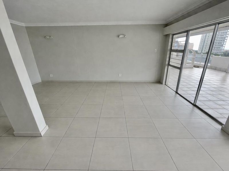 Hendra - Spacious 3-Bedroom Apartment with Sea Views To Rent - Photo 8