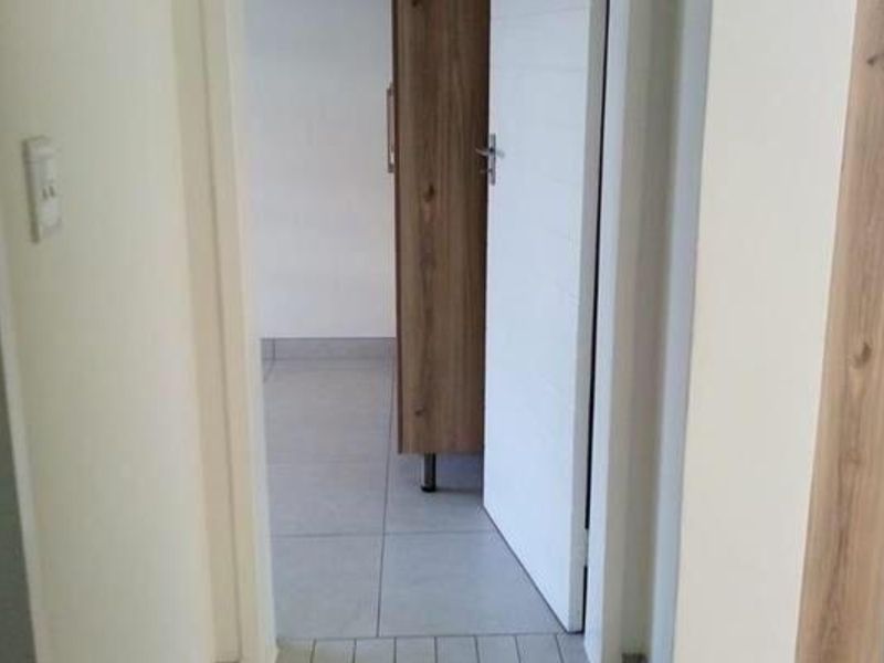 Large Garden Apartment For Sale in Modderfontein - Photo 9