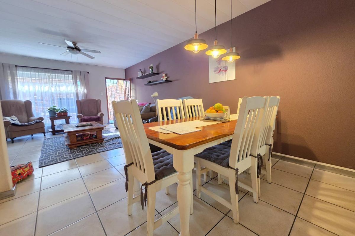 2 Bedroom Townhouse for Sale in New Redruth Alberton - Photo 3