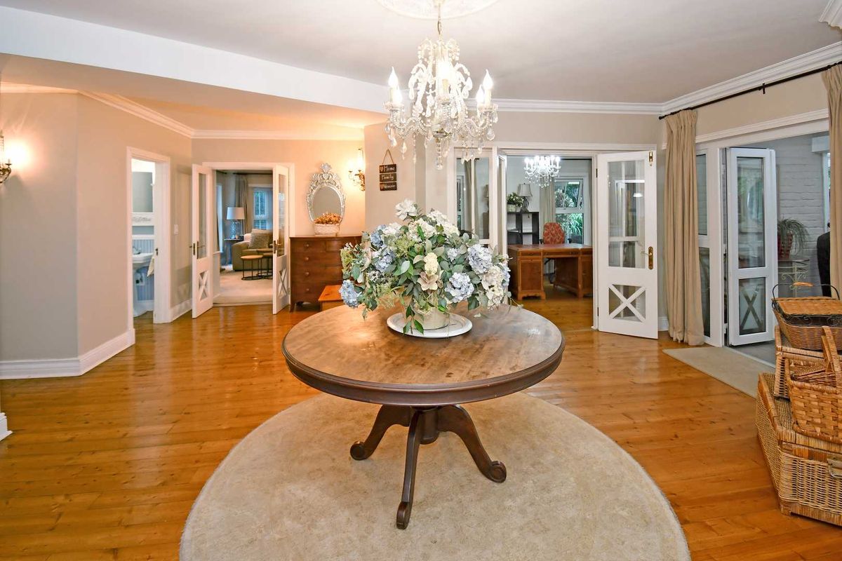 Fourways Gardens - Photo 2