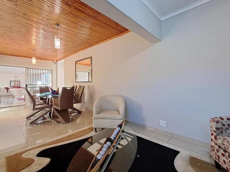 4 Bedroom House for sale in Albemarle - Photo 7