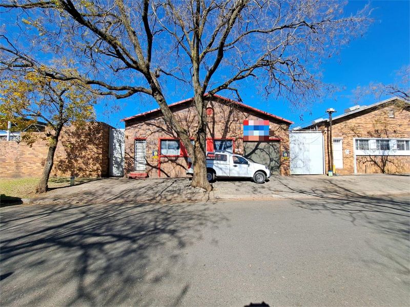 Prime Industrial Unit: Ready for Your Business Expansion! - Photo 2