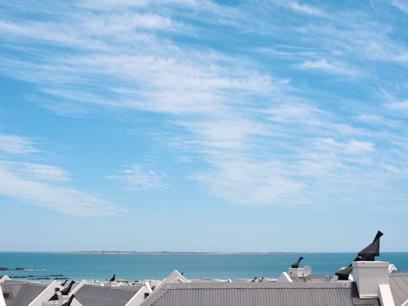 Stunning family home with amazing sea and greenbelt views in the heart of the Big Bay kite surfing paradise - Photo 6