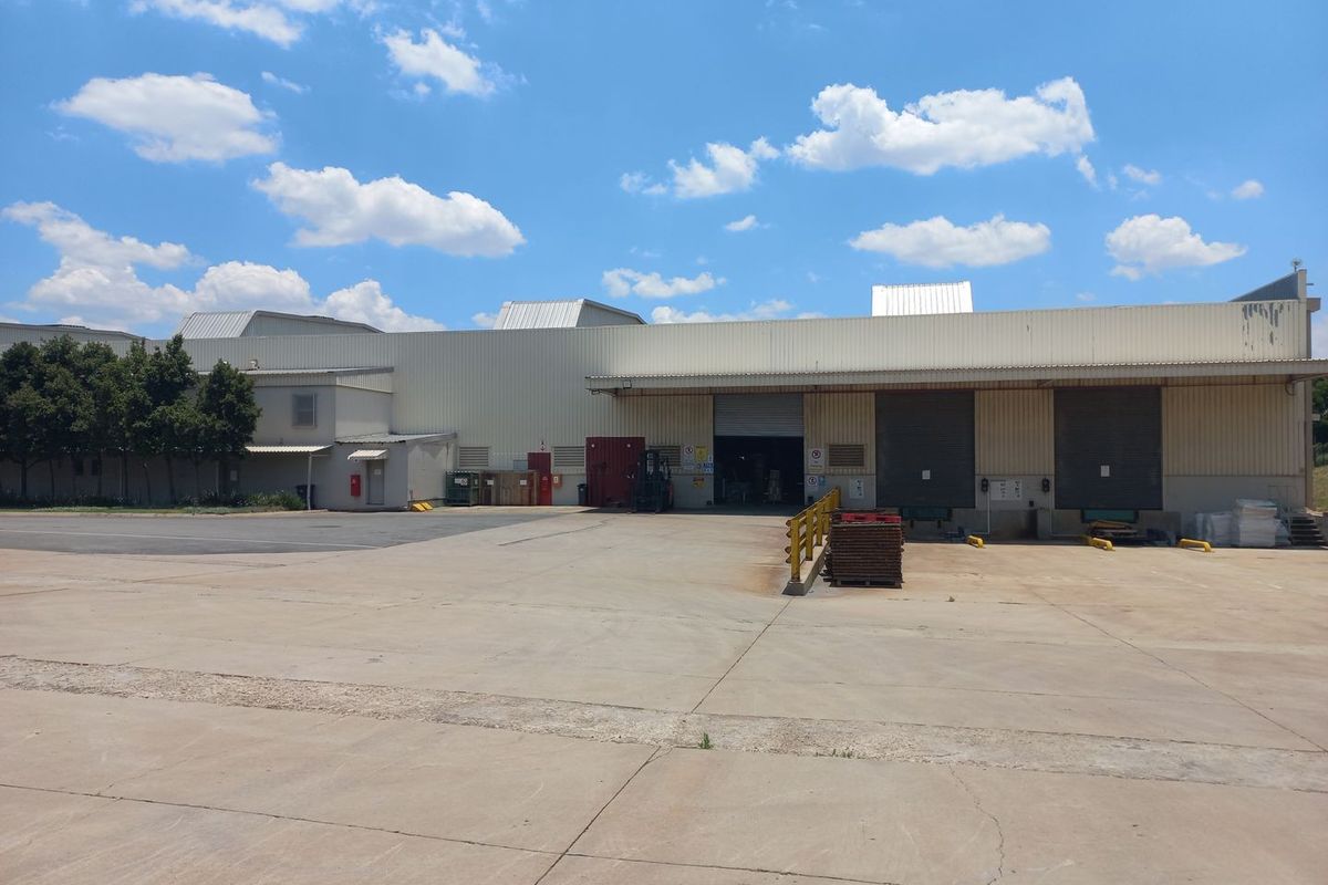 11 510m2 Warehouse to let in Halfway House - Photo 4