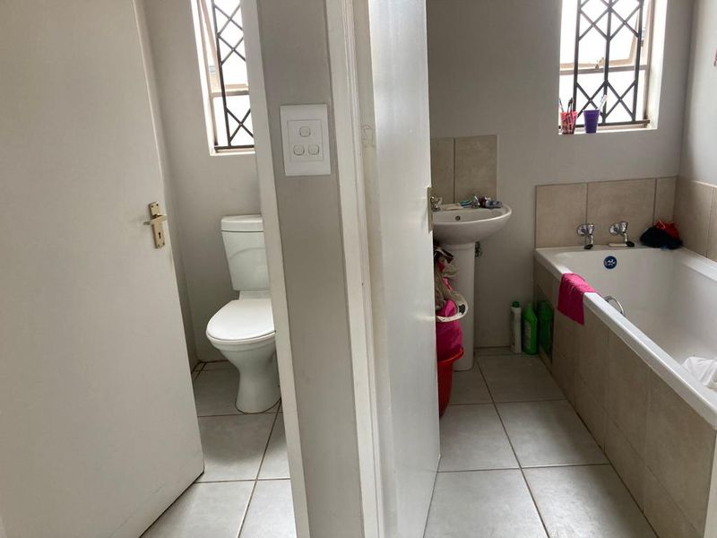 Riverside View - R 960 000 Family Home! - Photo 6