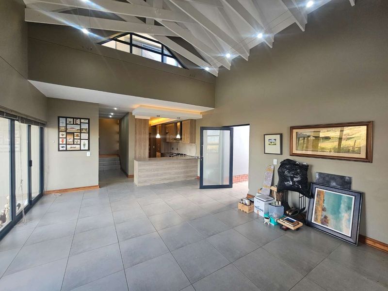 Luxury Meets Nature – Free-Standing 3 Bedroom Corner Home in Wild Olive - Photo 8