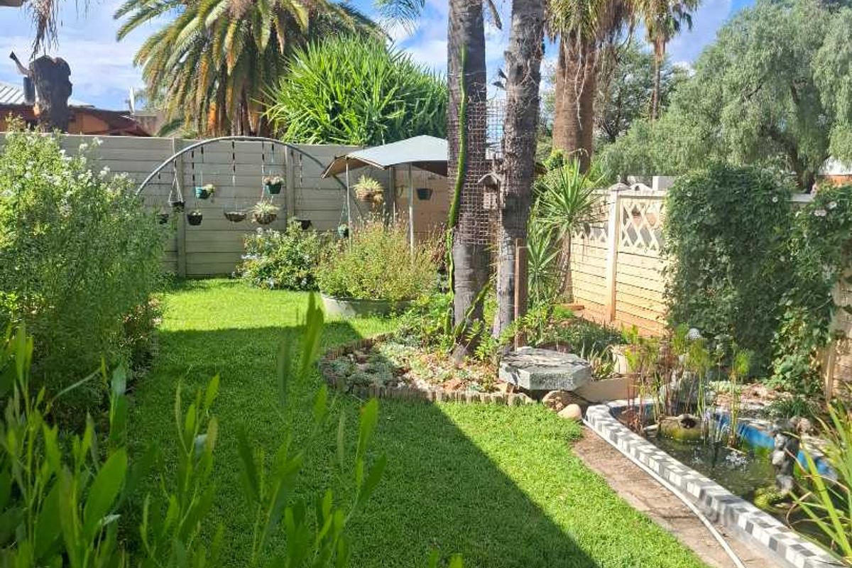 Spacious Family Home set in a tranquil setting - Photo 2