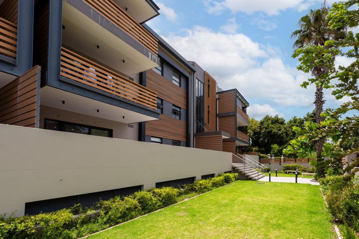 Luxurious 3 Bedroom Apartment with North-West Mountain Views. - Photo 4