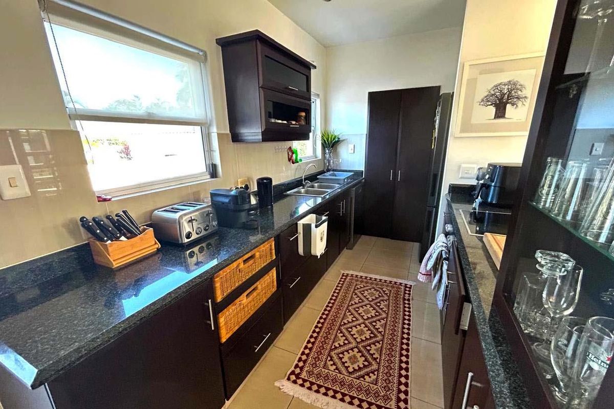 HENDRA - DELIGHTFUL QUIRKY 2 BEDROOM TOWNHOUSE IN ILALA RIDGE ESTATE - Photo 5