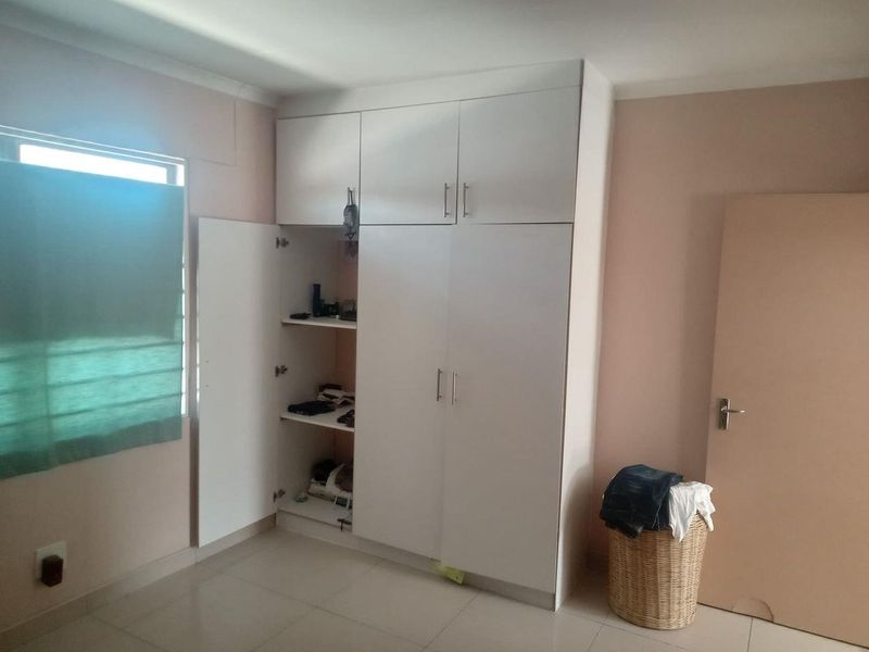 For Sale – A well-maintained, move-in-ready home in Ondangwa Extension 14 - Photo 2