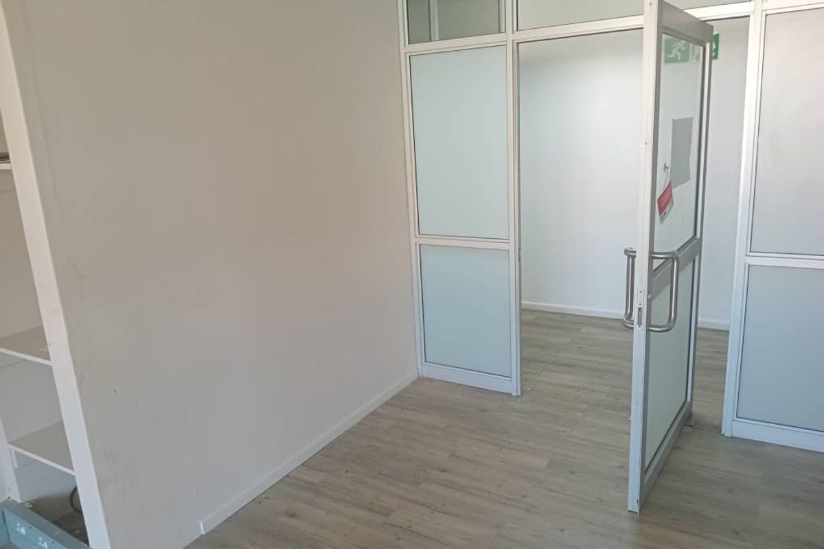 Offices To Let: Swamed Centre 56m2 - Photo 2