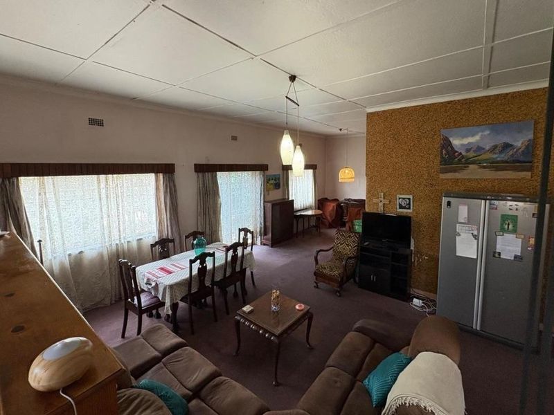3 bedroom house for sale - Photo 4