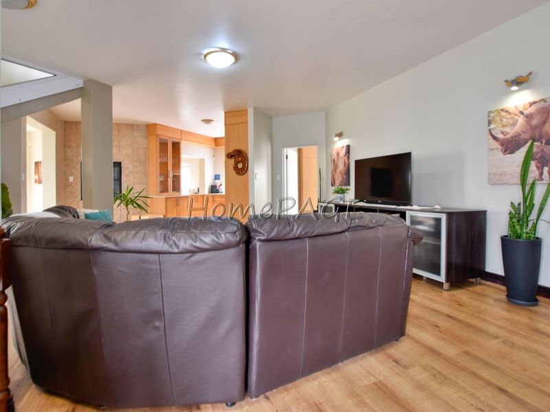 Ext 8 (Border with Hage Heights), Swakopmund: Quaint Cottage Style Home is for Sale - Photo 5