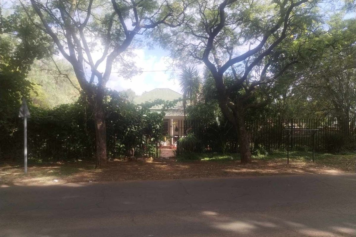 Charming 3-Bedroom Home Near Cullinan School & Amenities - Photo 2