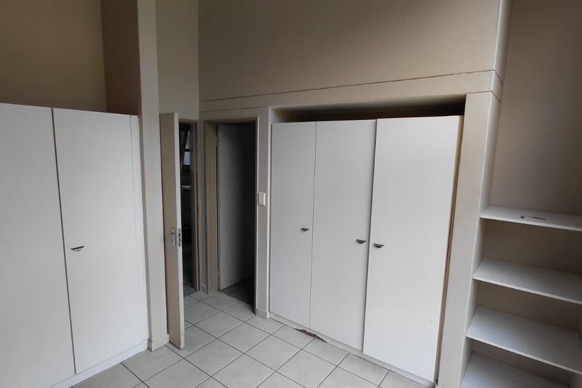 Charming 1 Bedroom Apartment To Let – Houghton Village Estate - Photo 4