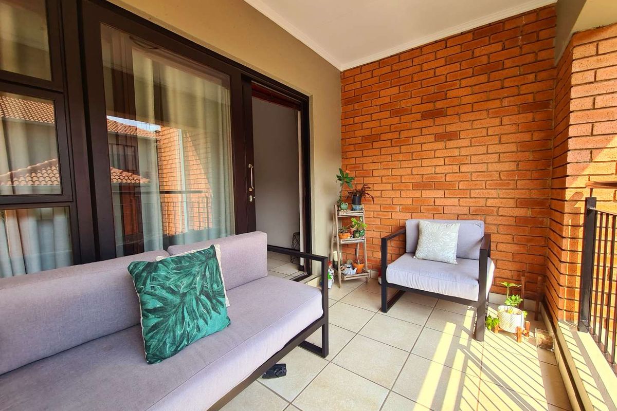 The Meridian - Photo 4