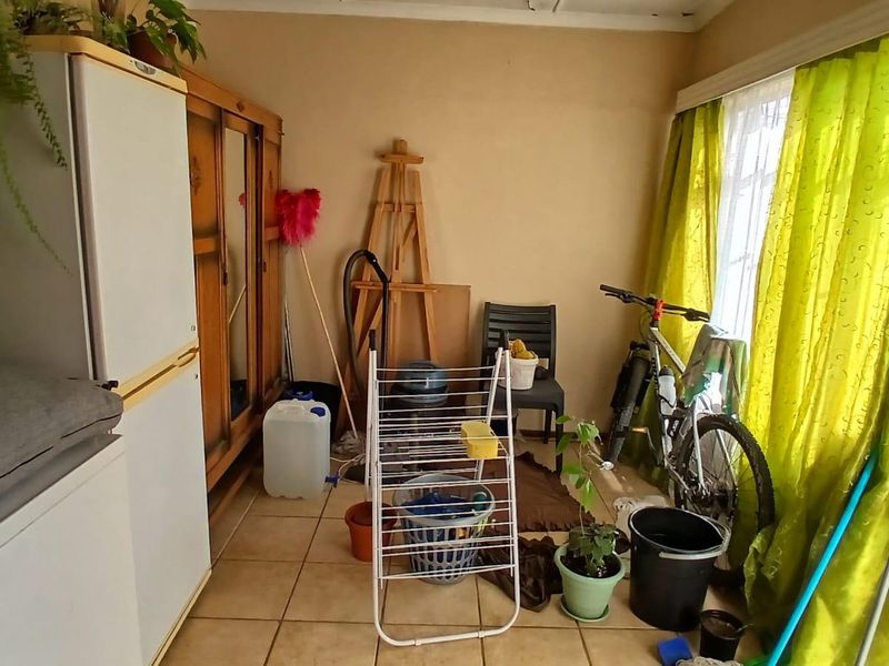 3-Bedroom property in sought-after area - Photo 9