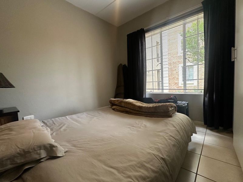 The “wow” factor is in place when you walk into this house in this nice security complex. - Photo 10