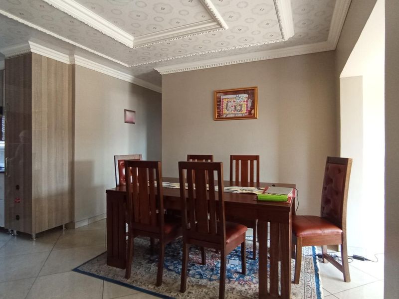 Welcome to your new home in the heart of Clarina. - Photo 4