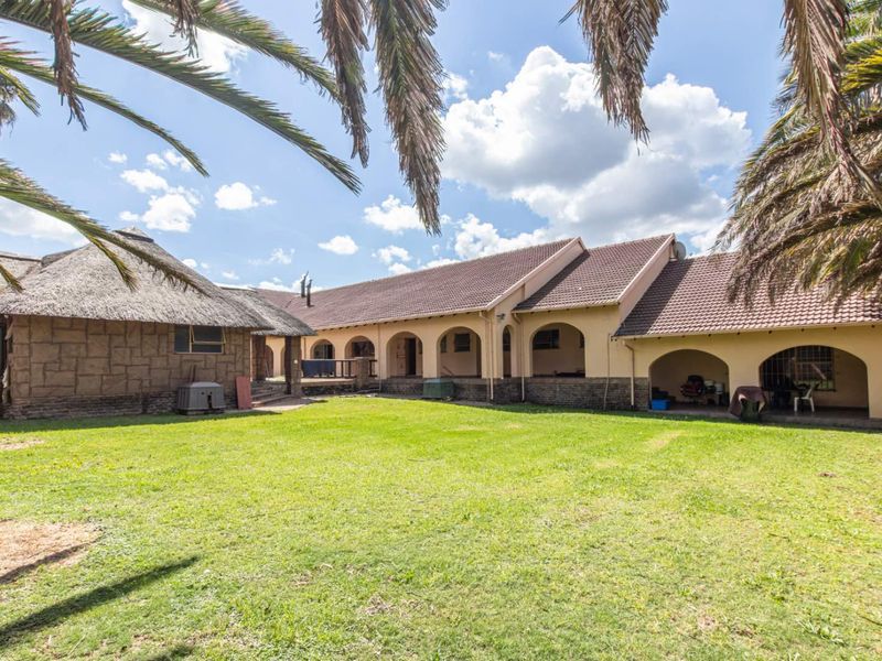 **Exceptional Property with Endless Potential in Muldersdrift** - Photo 3