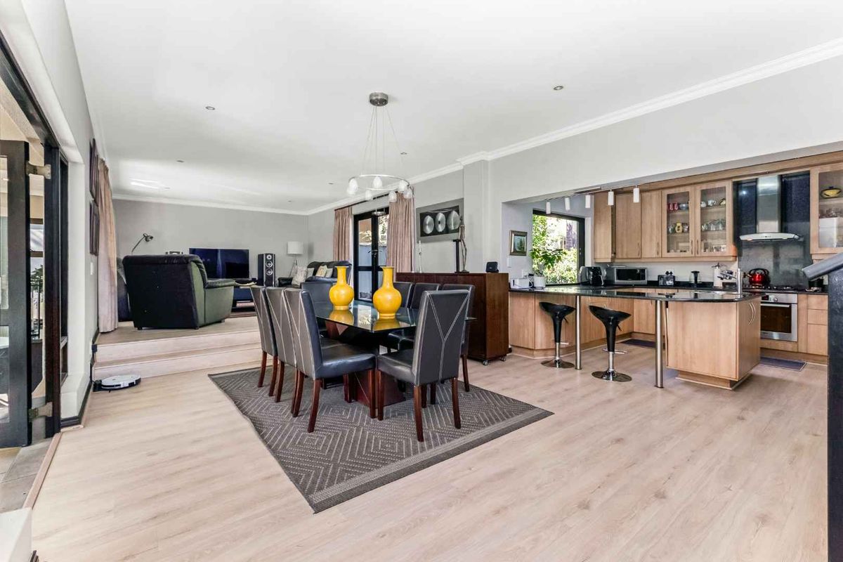 3 Bedroom House For Sale in Dainfern - Photo 5