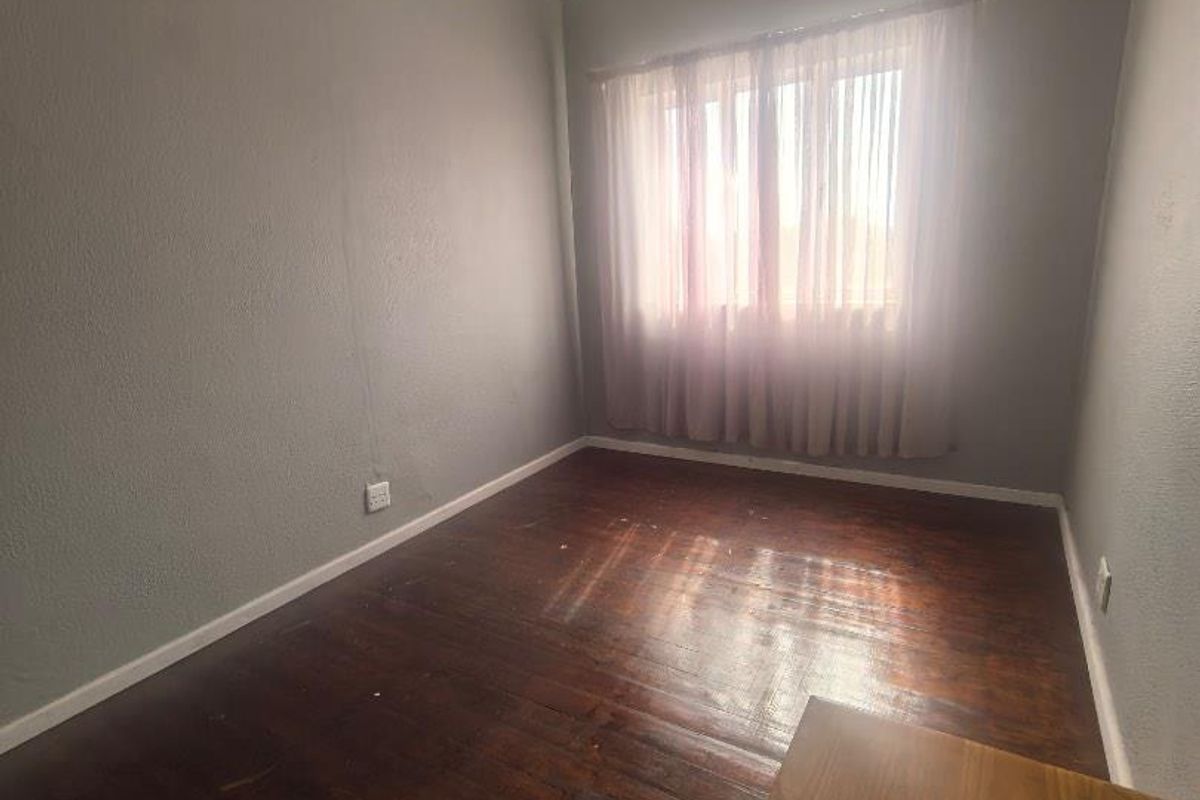 Affordable 2 Bedroom flat available for rent - Photo 3