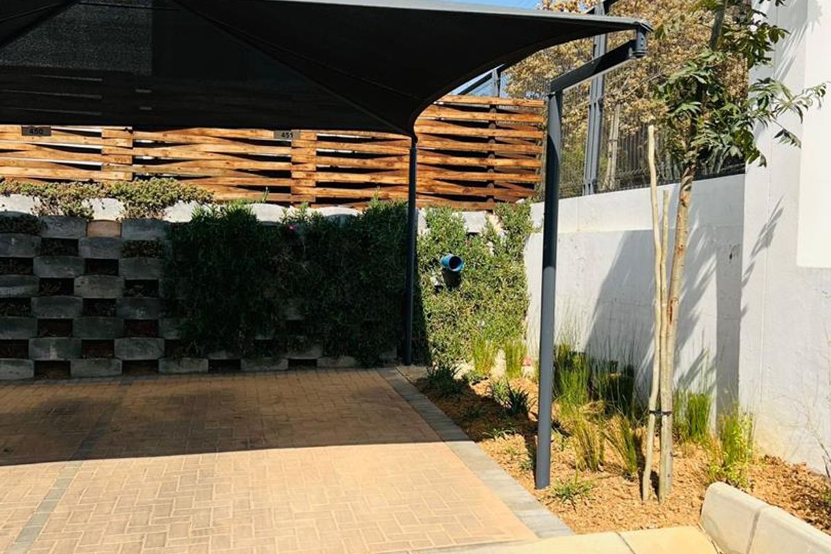 1 Bedroom Apartment for Sale in Linbro Park - Photo 3