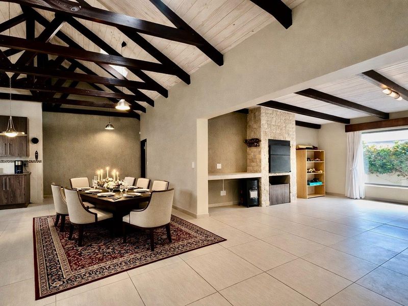 Open-Plan Bliss with Indoor BBQ & Lush Garden! - Photo 10