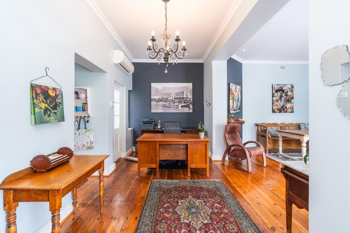 GARDENS COTTAGE FOR SALE BUSINESS ZONED - Photo 5