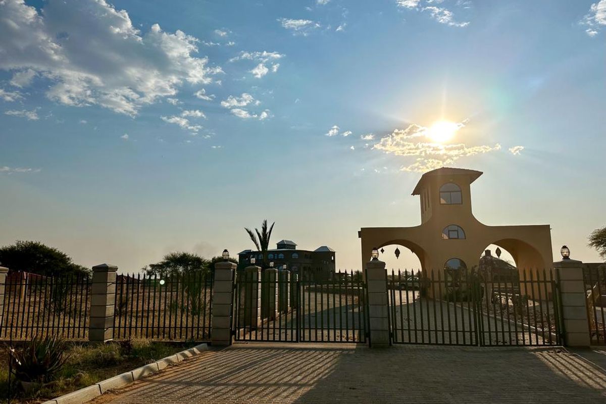 Prime Location: Sable View Plot with Endless Potential - Photo 3