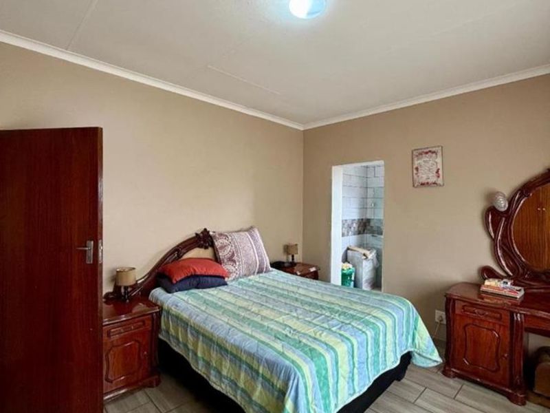 3 Bedroom House For Sale Vanderbijlpark CE3 - Photo 7