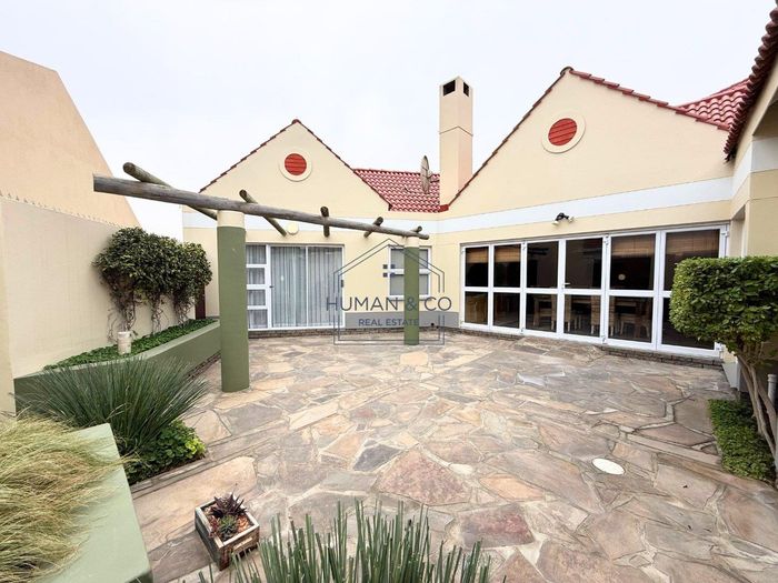 Property #2397512, House For Sale in Meersig