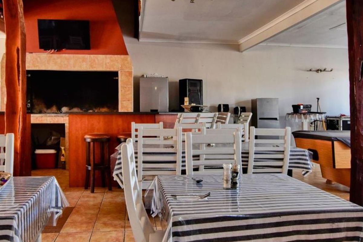 FOR SALE - 25 BEDROOM GUESTHOUSE IN OCEAN VIEW SWAKOPMUND, NAMIBIA - Photo 5