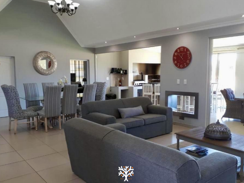 Family Home For Sale | Omeya Golf Estate | N$3 460 000 - Photo 2