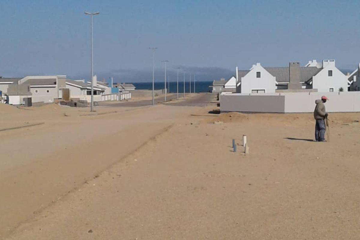 PERFECTLY LOCATED BIG ERF FOR SALE IN HENTIES BAY - SUNBAY AREA - Photo 3