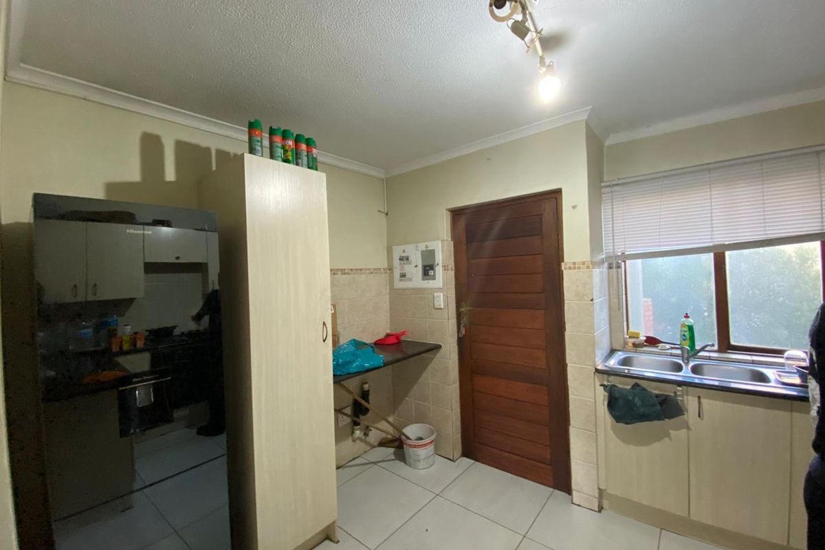 Modern 2-Bedroom Apartment for Sale – 21 Zambezi Estate, Montana, Pretoria - Photo 3
