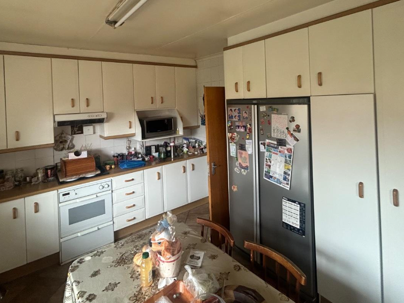 Spacious, Secure & Full of Charm - A Perfect Family Retreat - Photo 8