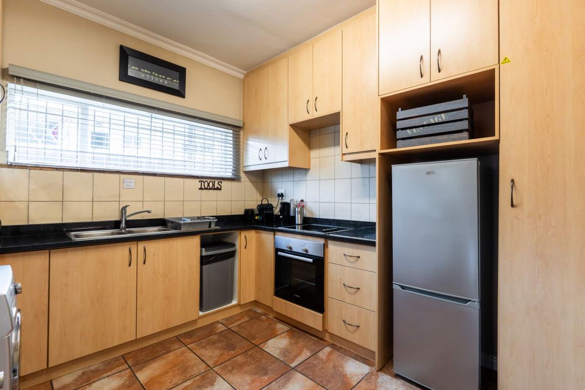 Well Located 1 Bedroom Apartment - Photo 5