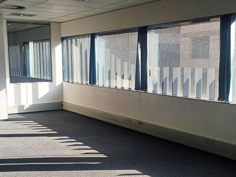 Office Space available - Photo 3