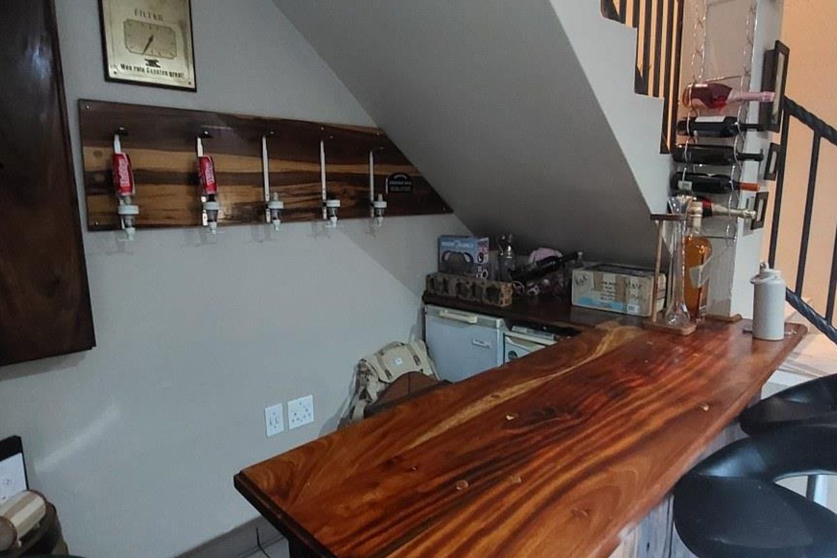 Spacious Duplex Cluster for Sale - Photo 4