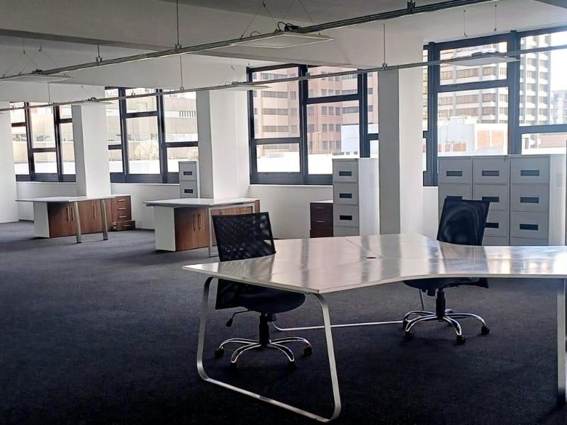 Spacious and Versatile Office Space with Abundant Natural Light - Photo 3